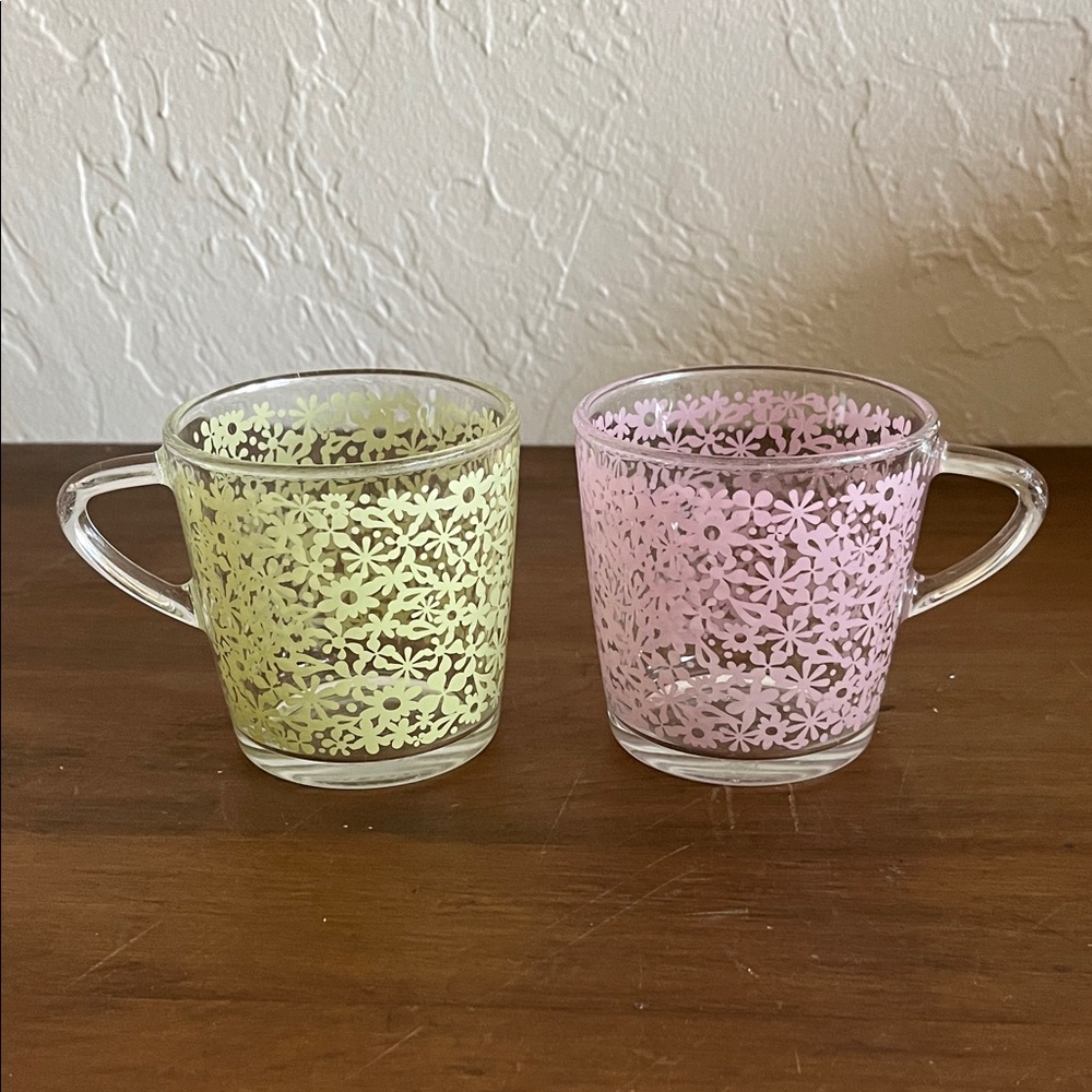 💐IKEA brand Pair of Floral Glass Mugs Tea Cups Set - Green & Lavender Purple💐